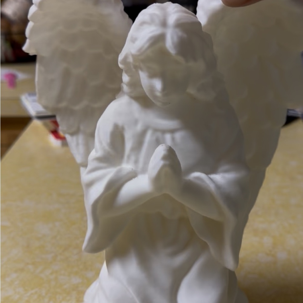 3D Printed Praying Angel Statue – Spiritual Home Decor / Memorial Piece